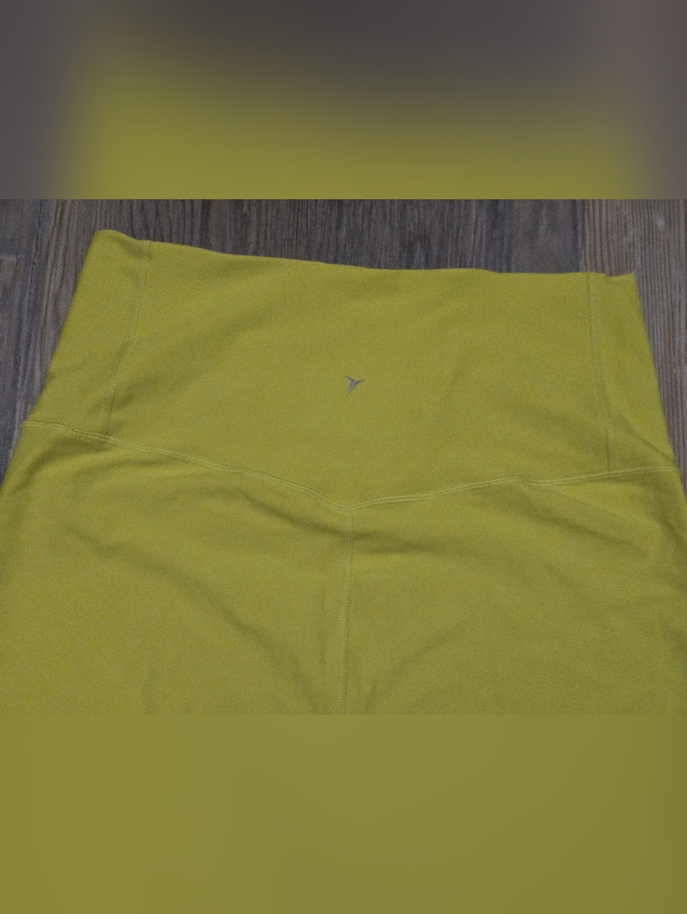 Old Navy Active Bright Lime Workout Leggings - Picture 15 of 16